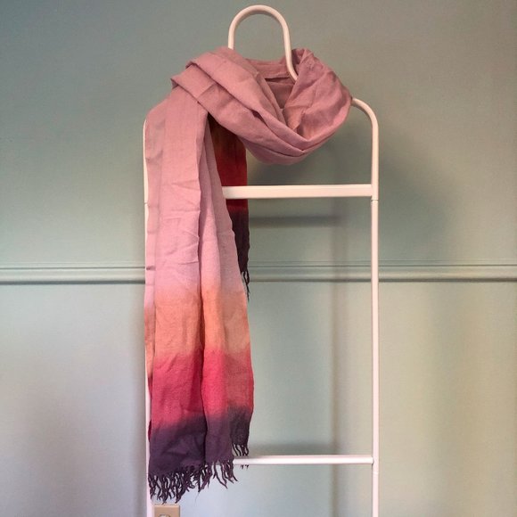 ❤️3/$29 🌅 Sunset ombré wool blanket scarf 🌅 - Picture 5 of 9